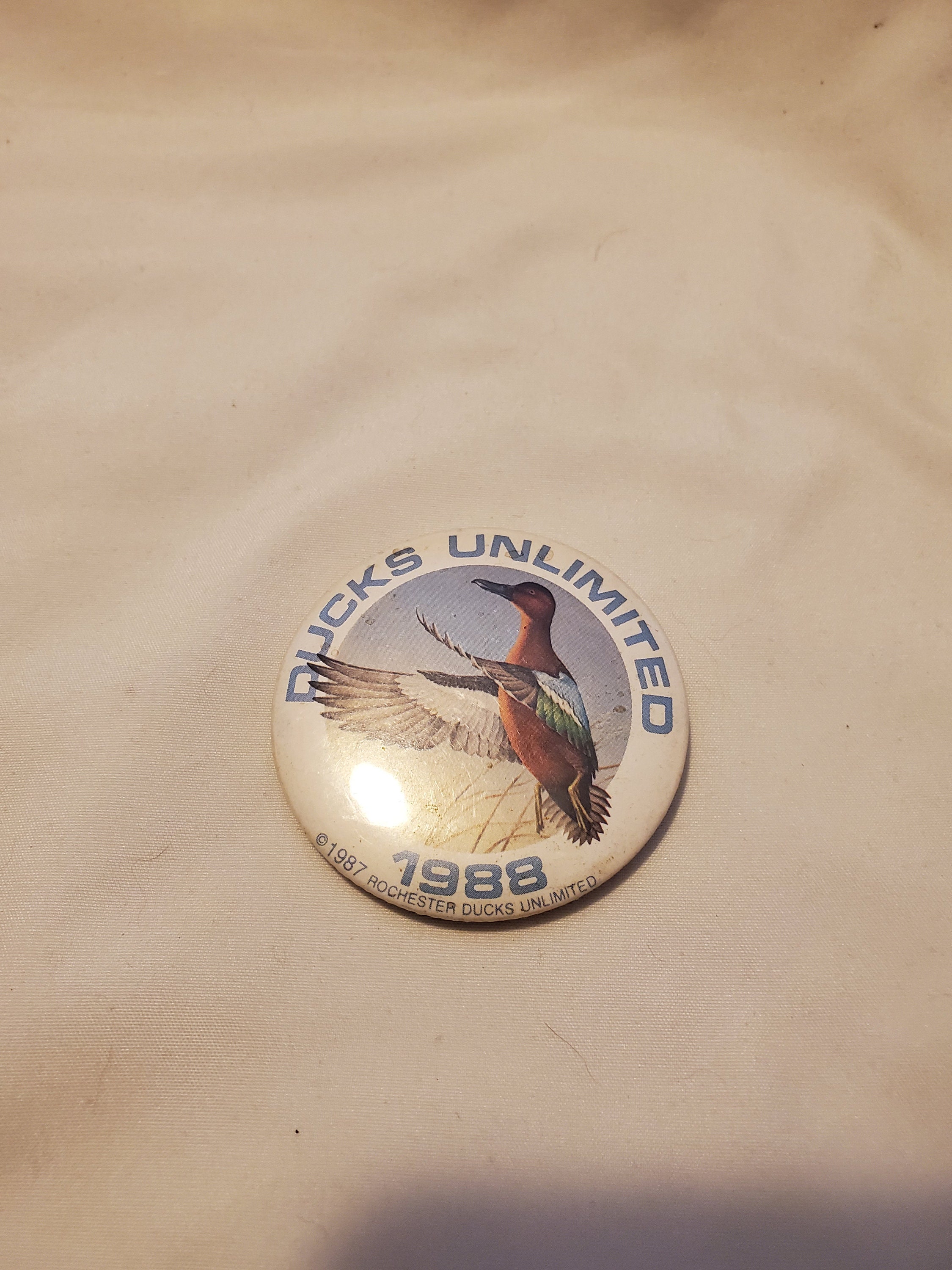 Ducks Unlimited 100 Acre Club Enamel Lapel Pin DU