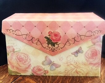 Vintage Purse Box - A Box That Looks Like a Purse!