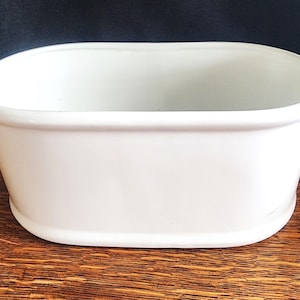 Vintage 5&quot; x 9&quot; Rectangle Enamel Planter