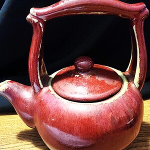 Vintage Primitive Tea Pot with Handle Signed Liz Zep B/O