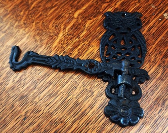 Vintage Cast Iron Owl Basket Hook