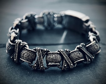Oxidised Stainless Steel Blackened Silver Thick Chunky Heavy Cross X-Link Boxy Chain Bracelet - Mens / Rustic Vintage Style