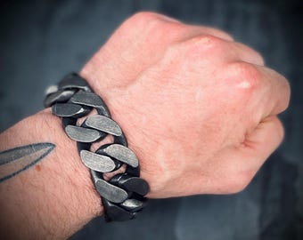 Mens Huge Chunky Distressed Stainless Steel Curb Chain Buckle Bracelet: Heavy Duty Oxidised Finish