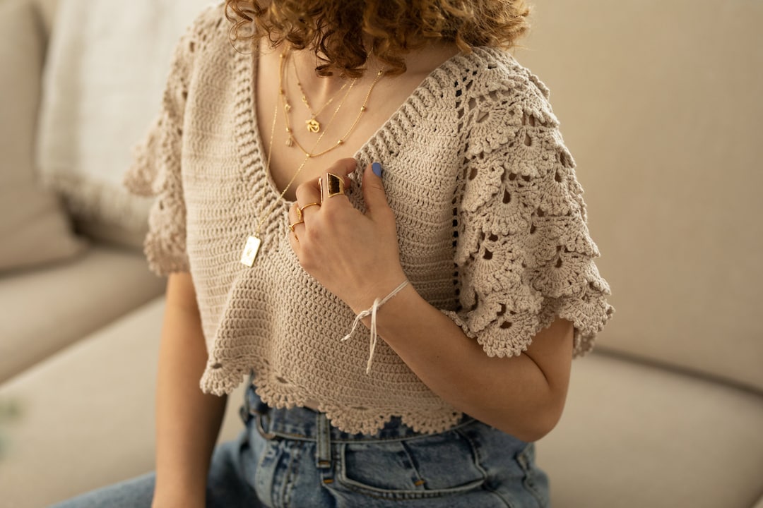Blusa de punto beige blusa de mujer manga corta tejida a mano blusa corta cuerda de algodon san valentin regalo mujer amor Etsy Espana
