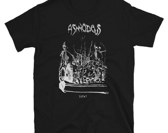 Puede incluir: Camiseta negra con un estampado gráfico blanco de una figura esquelética y el texto "Ashdodess" y "Life?"