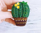 Beaded brooch Cactus