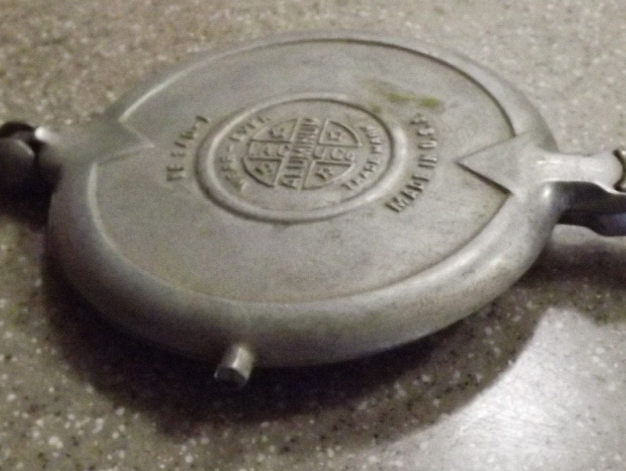 cleaning cast aluminum waffle iron