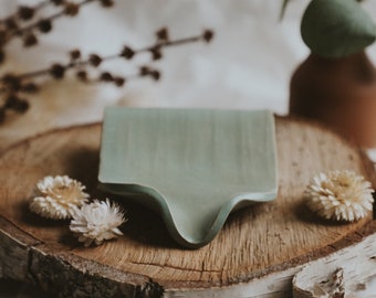 Self-Draining Ceramic Soap Dish