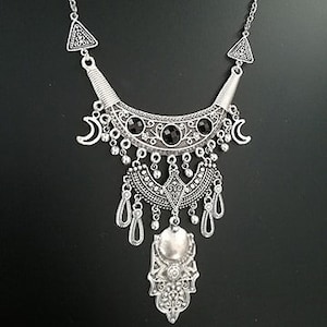 Selene statement necklace-