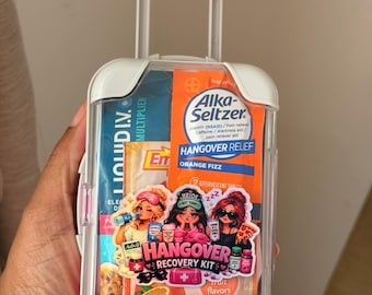 Kit para recuperarse de la resaca / Pegatina y mini maleta de recuerdo para despedida de soltera