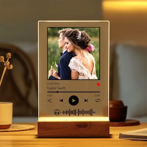 Personalisierte LED Song Plakette mit Ständer | Benutzerdefinierte Musik Nachtlicht | Personalisierte Musik druckt Bilderrahmen | Geschenk für Ihn Freund Bestie