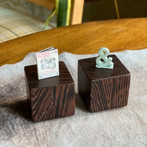 Miniature Dollhouse Vintage Cocktail Ottoman Or Side Table/Cube In Rare Wenge Wood Native To Congo 1:12 Scale Furniture