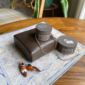 Miniature Dollhouse Square Cocktail Ottoman In Milky Way Dark Chocolate Leather 1:12 Scale Upholstery