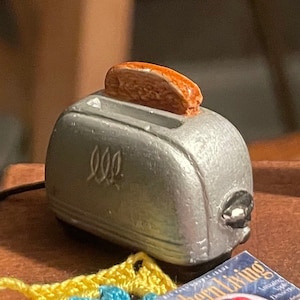 Miniature Dollhouse Vintage Toaster Oven With Popped Toast 1:12 Scale Accessory