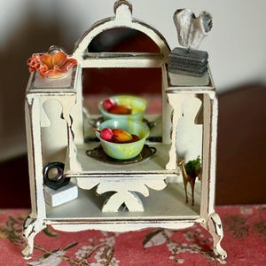 Miniature Dollhouse Vintage Etagere/Credenza/Mirrored Breakfront In Distressed Swan White 1:12 Scale Furniture