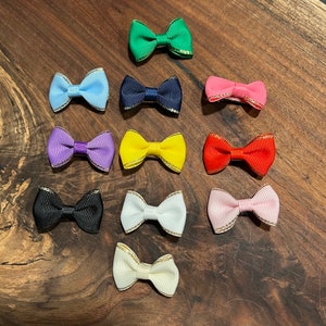 Small Dog Hair Bow with Alligator Clip - Fino Style