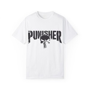 パニッシャー ユニセックス ガーメントダイTシャツ | カジュアルウェア、ファンアパレル、お父さんへのプレゼント、誕生日プレゼント、グラフィックTシャツ