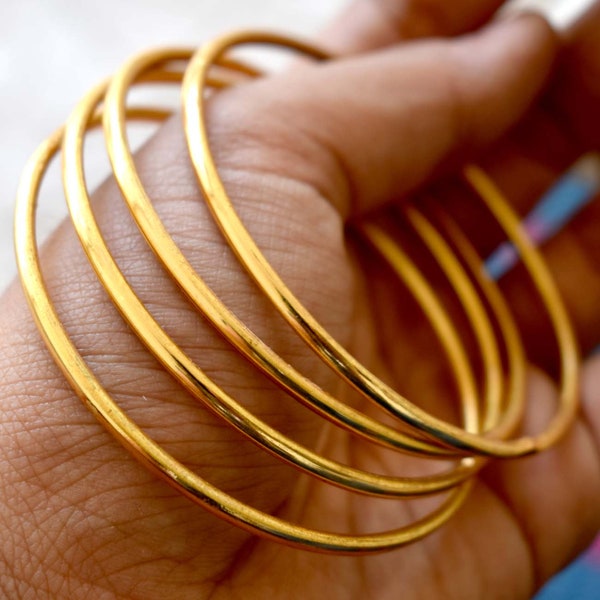 Trading bangles/bangles for women/gold bangles/gold plated bangles/git for new bride/cute bangles/simple bangles for daughter