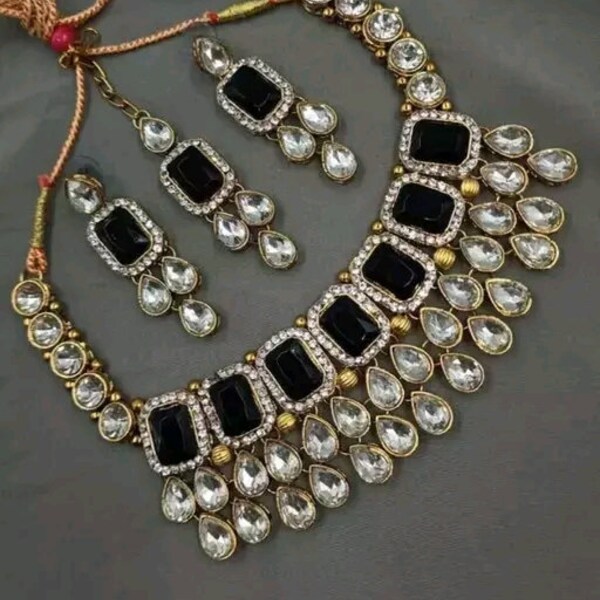 Kundan Choker Set/Choker mit Ohrringen/weiß schwarz/Maangtika/Kundan Jhmka/Kundan Halskette/Choker/Choker/Choker Set für Frauen/Braut Choker