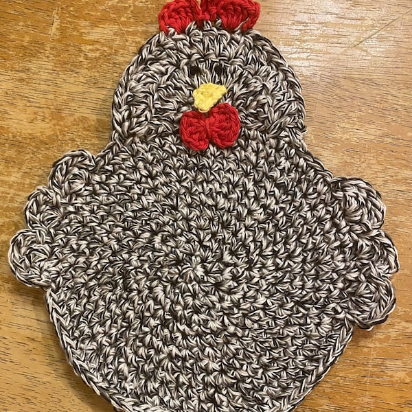 Crochet chicken trivet