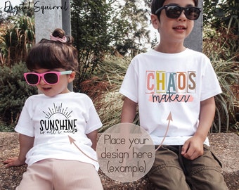 Bella Canvas 3001T Kinder-T-Shirt-Mockup (weiß) | Geschwister-Mockup | Bruder-Schwester-T-Shirt-Mockup | Outdoor-Mockup für Kinder | JPEG-Datei