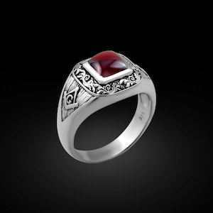 Garnet Masonic Vintage ring, Freemason ring, Mason ring, Vintage ring, Signet Masonic, Men Mason ring, Mason rings, Men ring, Signet Ring