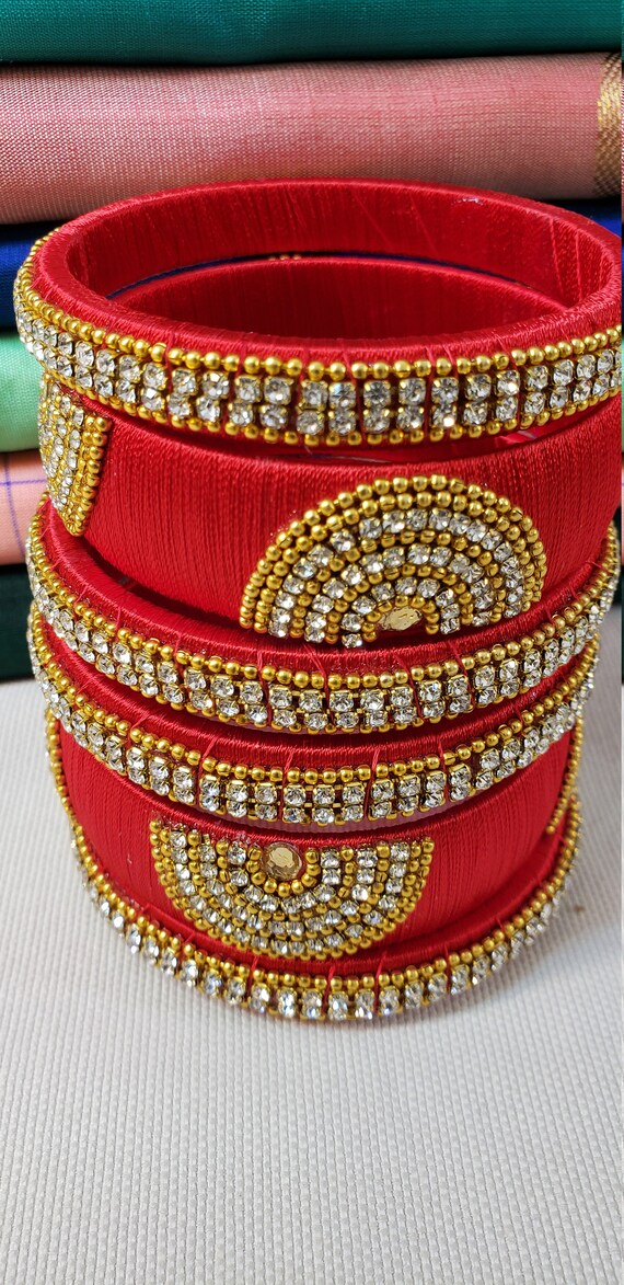 Red sale thread bangles