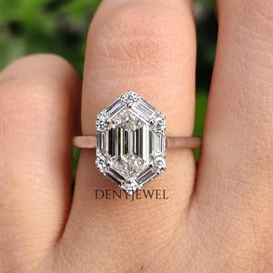 1.8 CT Marquise Cut Lab Grown Engagement Ring, 14K Solid Yellow Gold Ring, Halo Setting Ring, Solitaire Ring, Statement Ring, Proposal Ring