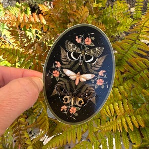 Magische Pfirsich Blüten Motten in Farn, Aquarell Vinyl Sticker