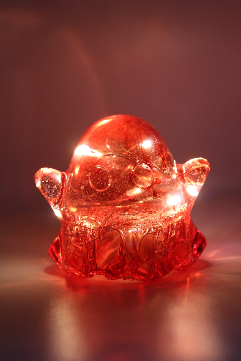 Resin Ornamental Ghosts Light up Little Red