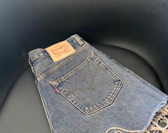 stores that buy used levis