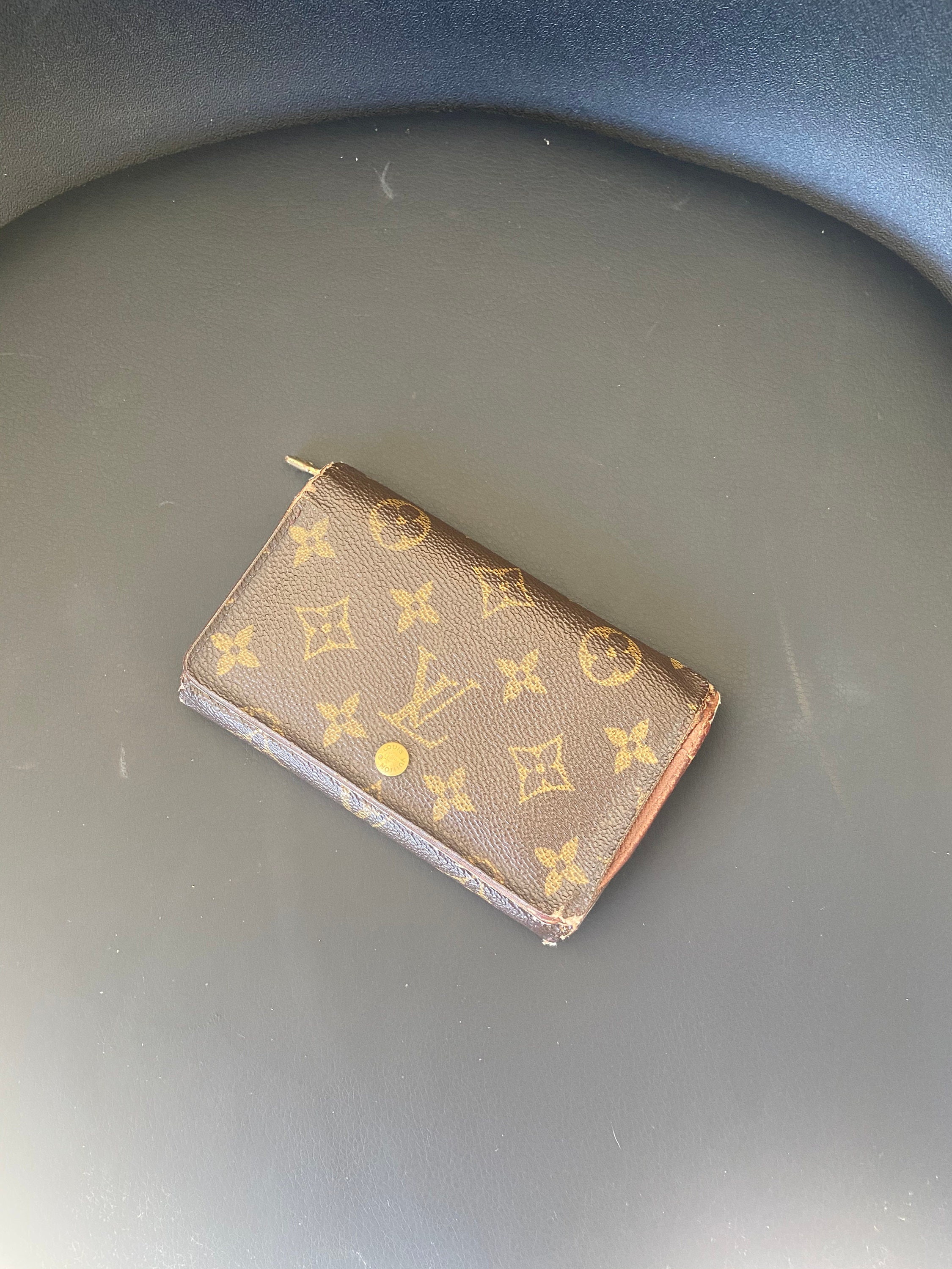 Classic Lv Wallet