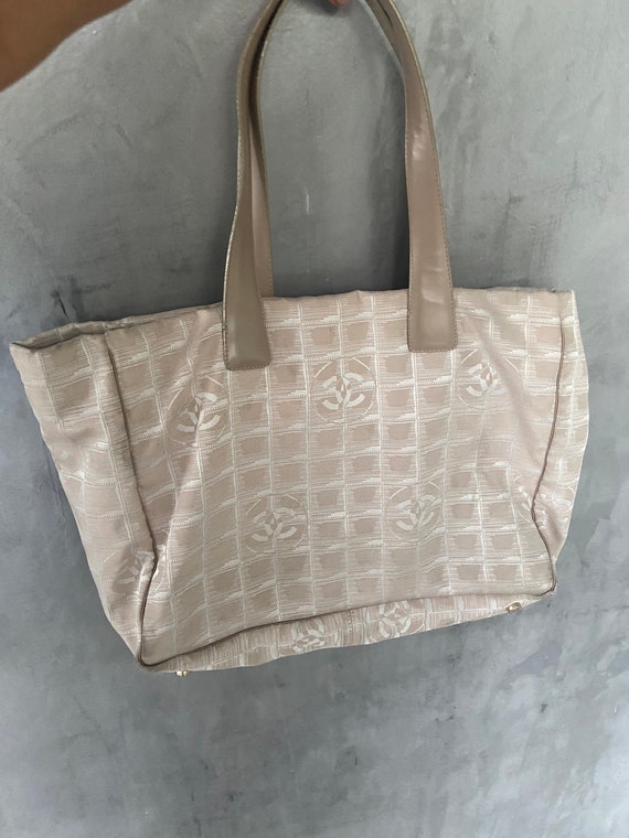 Chanel Authentic Vintage Tote Bag. - image 10