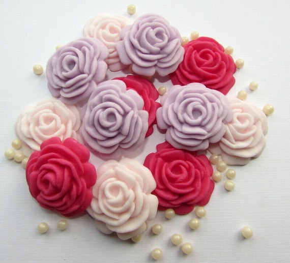 12 Light Purple Pearl Sugar Roses edible flowers wedding cake cupcake decoration 12 Light Purple Pearl Sugar Roses edible flowers wedding cake cupcake decoration