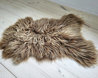 Natural sheepskin dog mat, soft long haired light brown sheep fur pet bed