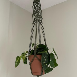 Macrame Leaf Plant Hanger
