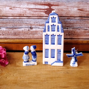 Vintage lot of Delft blue ceramic Dutch windmill, kissing couple and canal house, Ceramic figurines,Travel gift