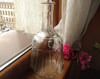 Jarra de cristal vintage: decoración de bar para el hogar de mediados de siglo