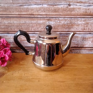 Vintage small stovetop stainless steel kettle, Vintage tea pot, Tea kettle, Teapot, Vintage tea kettle.