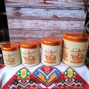 Set of 4 tin boxes, Canister set, Vintage tin canister, Round tin, Kitchen storage, Vintage kitchen.