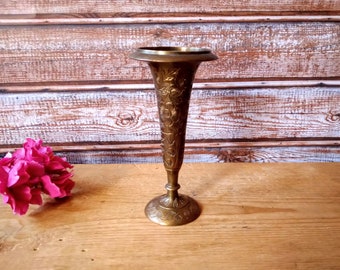 Vintage Etched Brass Candlestick Holder: Floral Design