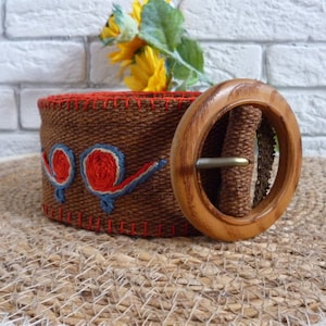 Vintage Handmade Knitted belt with sewn ornaments Wooden buckle Fits 25-32 in (65-83 cm)