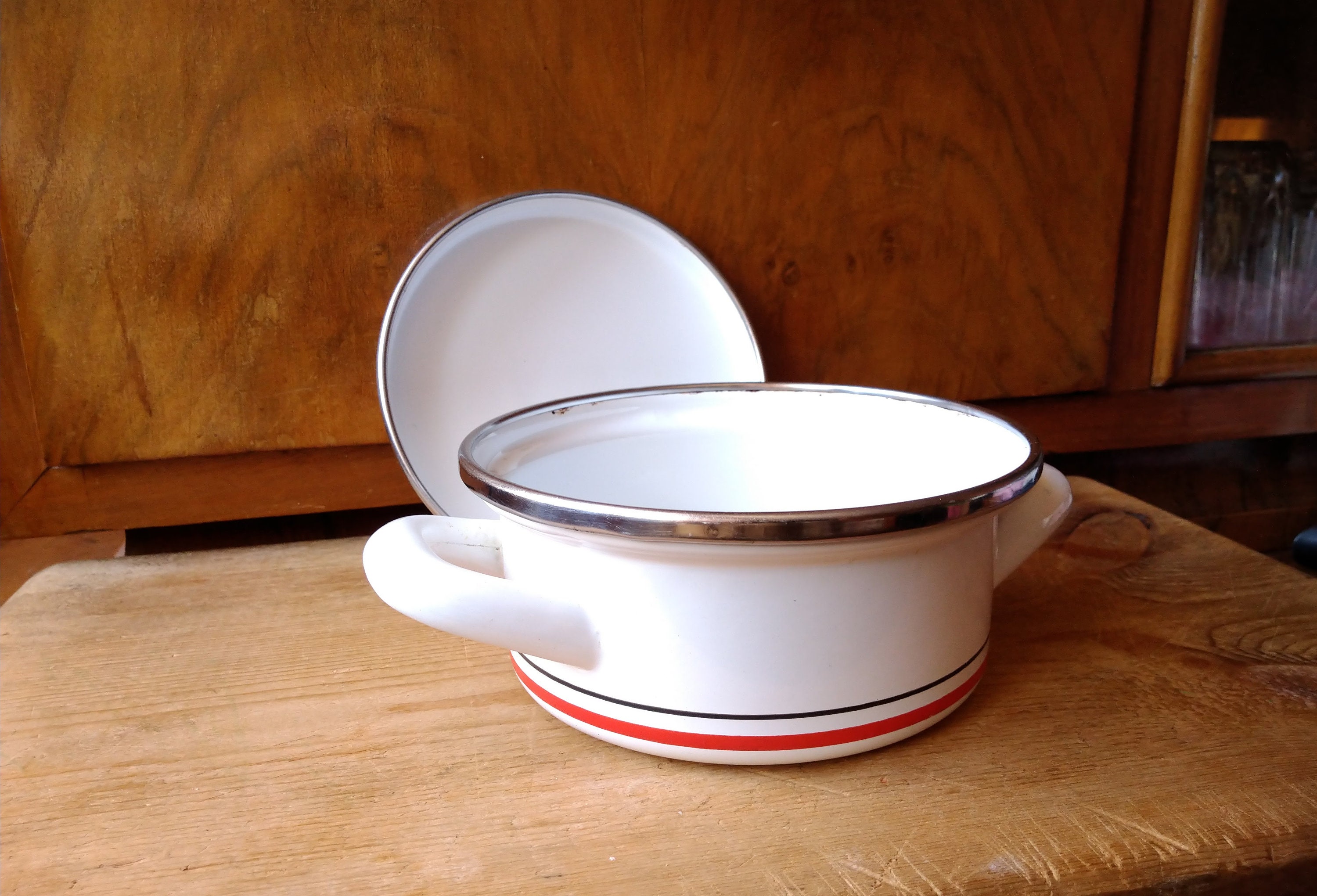 Vintage Small Cute Enamel Cooking Pot , Enamel Stove Pot With Lid