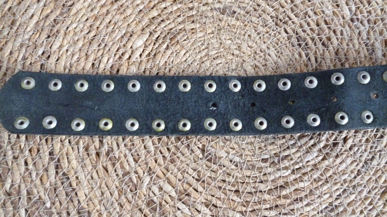 Vintage Black Western Cowboy Belt Fits 26-31 in / 66-79 cm
