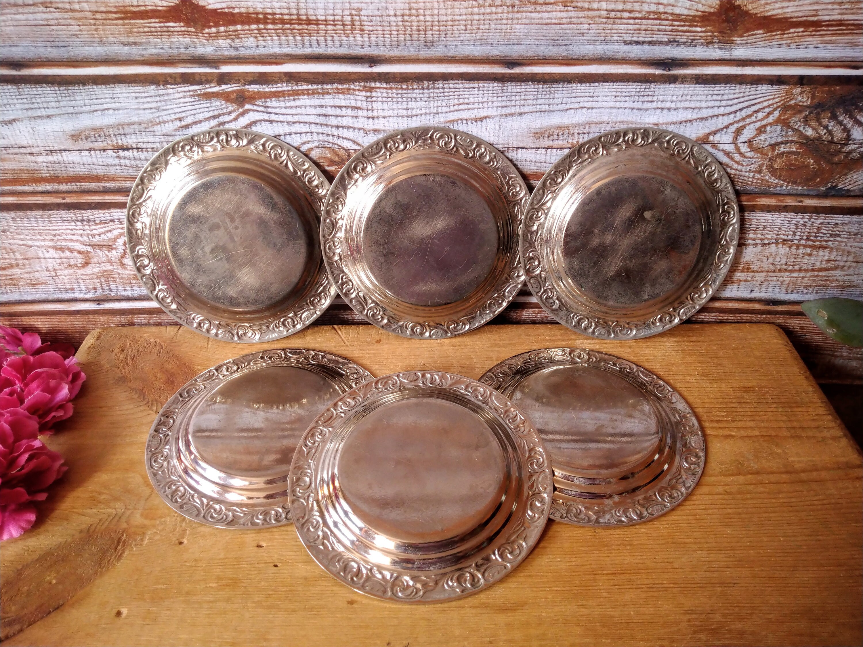 Vintage Metal Coasters, Drink Coasters, Vintage Round Serving Engraved