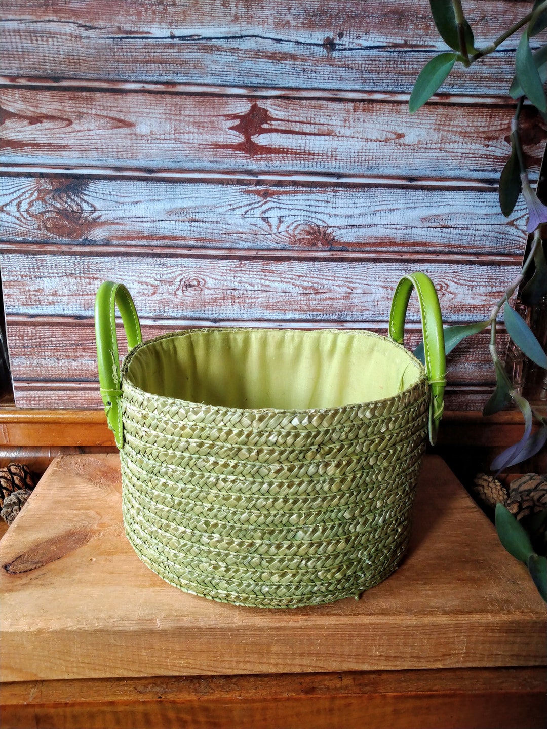 Vintage Oval Green Woven Basket With Fabric Liner and Handles, Vintage ...