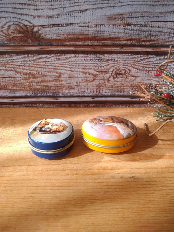 Vintage lot of 2 pill boxes, Tin pill boxes, Pill… - image 2