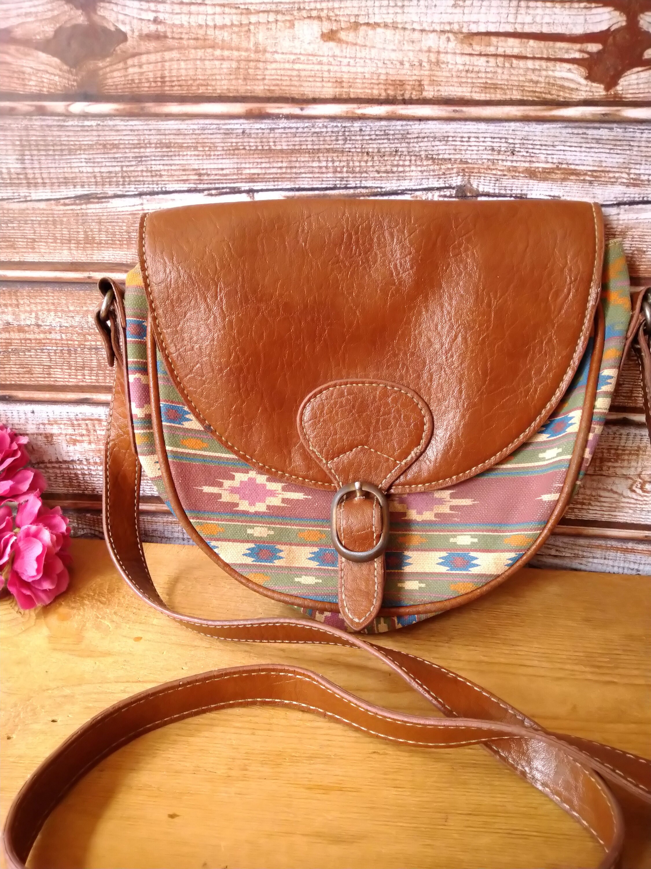 【vintage】ECO LEATHER SHOULDER BAG Vintage Eco Leather Shoulder Bag in Brown and Black | Old