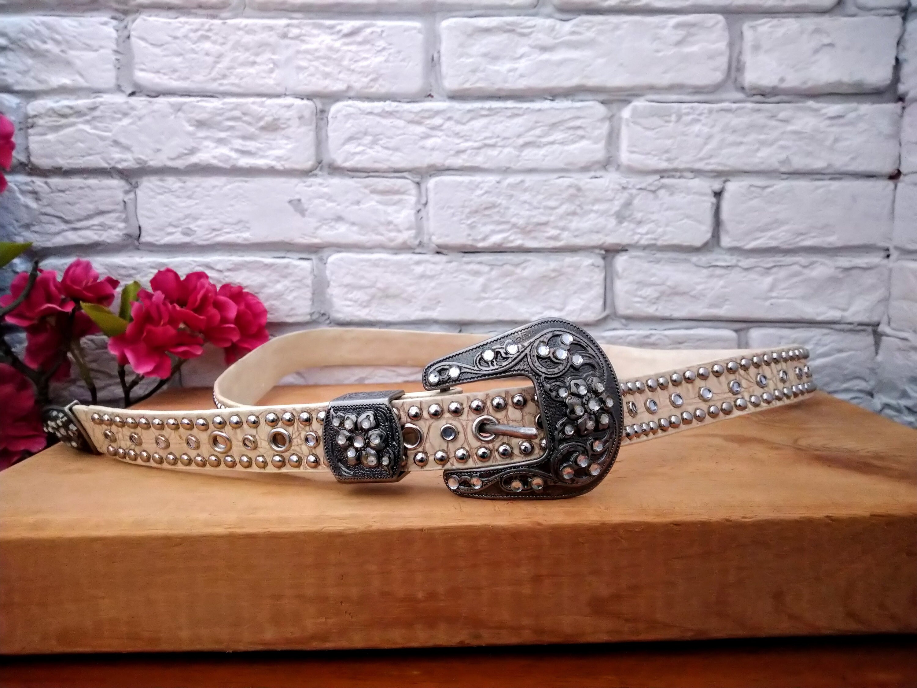 Vintage Cream Studded Belt, Silver Rhinestone Metal Buckle and Loop, Fits 3135, Bling Belt, Cowgirl Belt, Western Belt, Studded Belt. - Etsy Canada Vintage Cream Studded Belt, Silver Rhinestone Metal Buckle and Loop, Fits 3135, Bling Belt, Cowgirl Belt, Western Belt, Studded Belt. - Etsy Canada