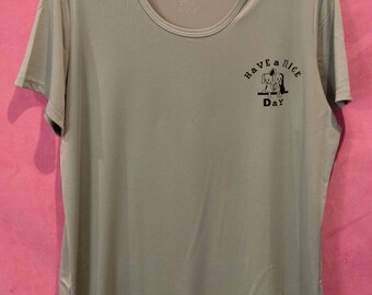 Camiseta deportiva Alt Bunnies "Que tengas un buen día", talla grande